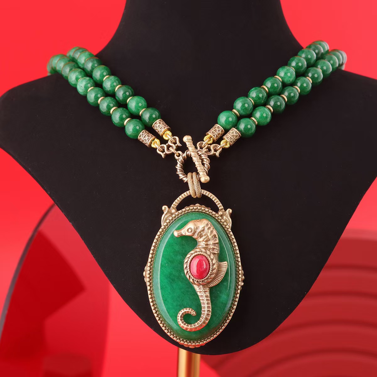 Vintage Fashion Rings For Women - Set black Bee pendant necklace earrings