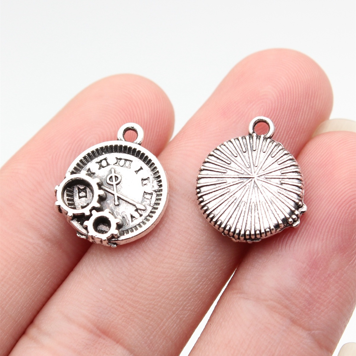 WYSIWYG 10pcs 16x14mm 2 Colors - Vintage Fashion Blog review and price