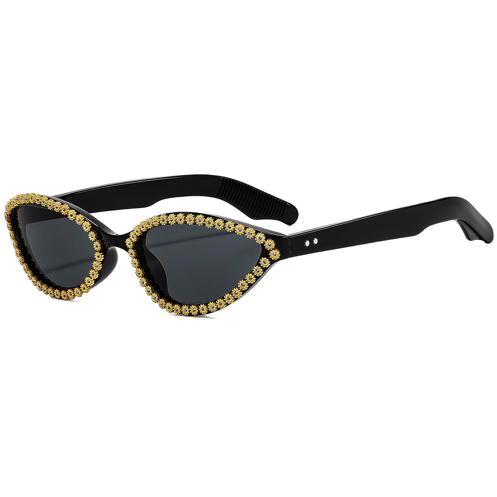 Retro Small Cat Eye Sunglasses - Vintage Fashion Club Photos review and price